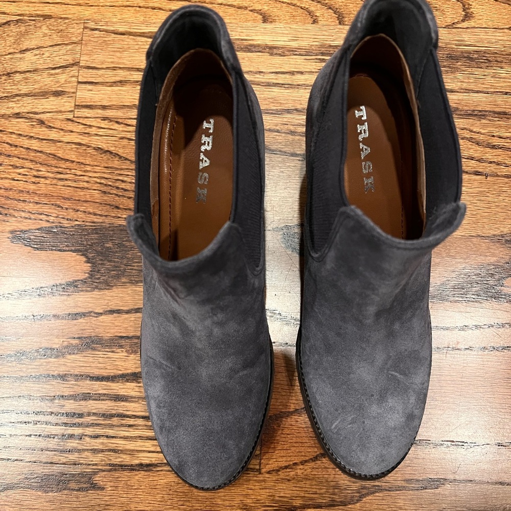 Trask Women’s Gray Suede Shoes